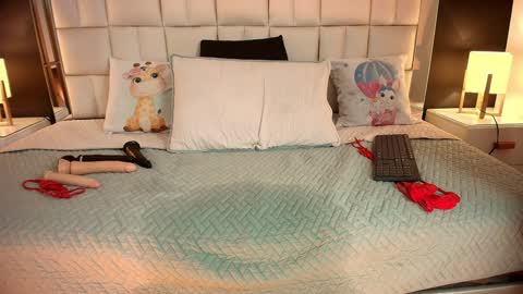 Lisa online show from 01/30/25, 06:32