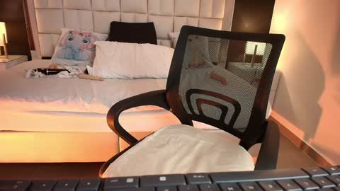 Lisa online show from 02/01/25, 05:26