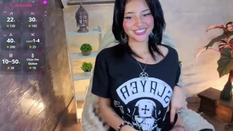lisa dolly nyx online show from 05/08/26, 08:58
