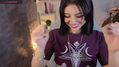lisa dolly nyx online show from 05/20/26, 04:57