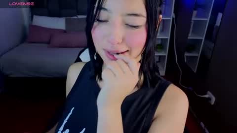 Snapshot of lisa_dolly_nyx chatting on 06/30/26, 04:57 lisa dolly nyx online show from 06/30/26, 04:57