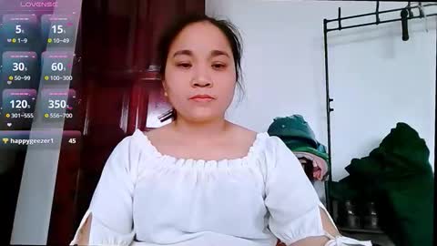 Snapshot of lisa_hanw chatting on 05/07/26, 03:12 lisa_hanw online show from 05/07/26, 03:12