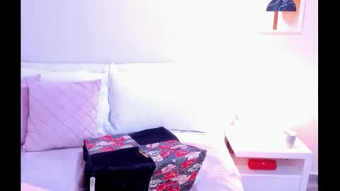 lisa laurent online show from 12/21/25, 03:46