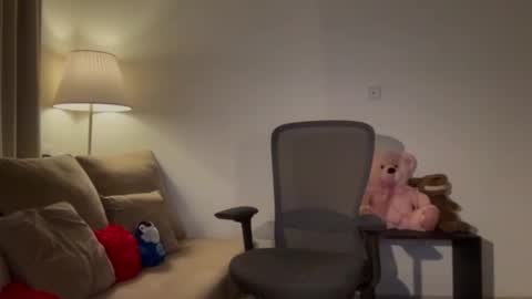 Snapshot of lisa_proper chatting on 12/24/24, 05:38 lisa online show from 12/24/24, 05:38