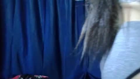 Snapshot of lisa_proper chatting on 09/11/25, 04:45 lisa online show from 09/11/25, 04:45