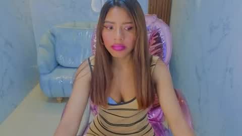 Snapshot of lisa_s1 chatting on 06/17/26, 08:43 Liz online show from 06/17/26, 08:43