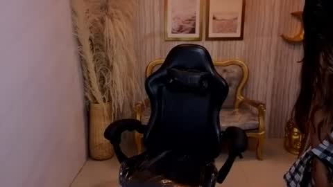 Snapshot of lisa_s1 chatting on 07/14/26, 08:58 Liz online show from 07/14/26, 08:58