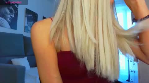 Lisa online show from 02/06/26, 10:51