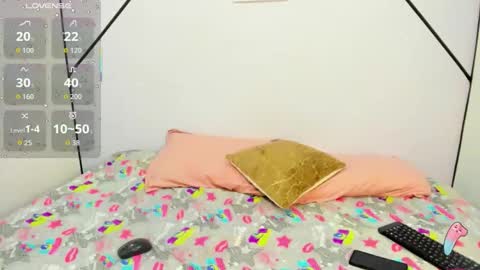 lisa white  online show from 11/16/25, 08:03