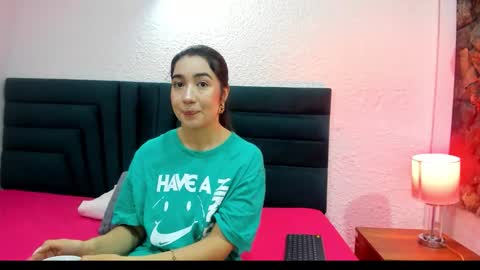 lisa white  online show from 01/18/26, 04:05