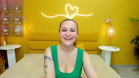 Snapshot of lisaamoree chatting on 07/07/26, 01:30 Ur sensual Lisa online show from 07/07/26, 01:30