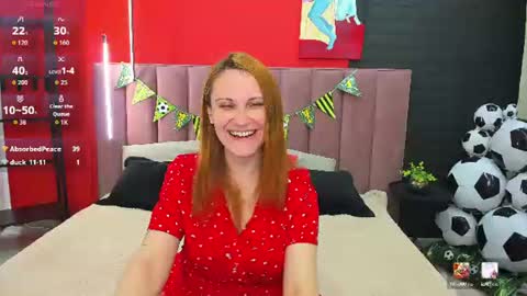 Snapshot of lisaamoree chatting on 07/13/26, 01:30 Ur sensual Lisa online show from 07/13/26, 01:30