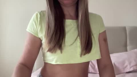 Lisa online show from 12/02/25, 09:25