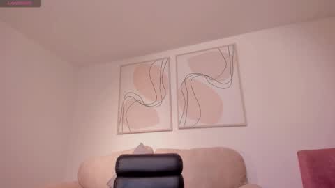 Lisa  Flowers online show from 12/04/25, 11:08