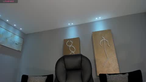 Snapshot of lisaflowersx chatting on 07/02/26, 10:32 Lisa Flowers online show from 07/02/26, 10:32