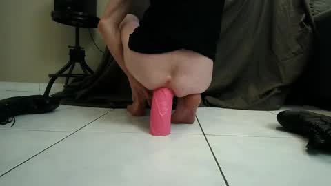 Snapshot of lisasssonly chatting on 09/29/25, 05:45 Lisa online show from 09/29/25, 05:45