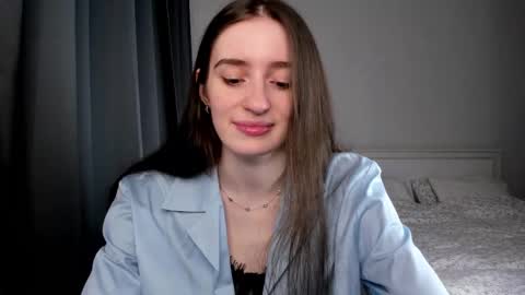 Lisa online show from 02/12/25, 07:45