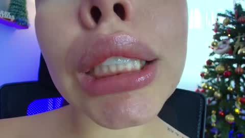 Lisbet online show from 12/14/24, 07:25