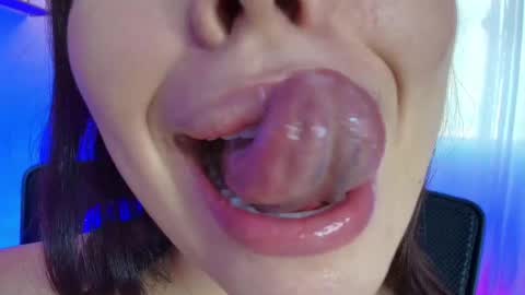 Lisbet online show from 01/22/25, 10:05