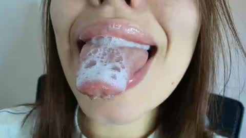 Lisbet online show from 09/30/25, 10:15