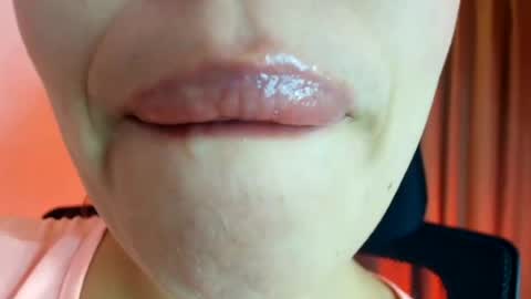 Snapshot of lisbet_21x chatting on 07/11/26, 03:48 Lisbet online show from 07/11/26, 03:48