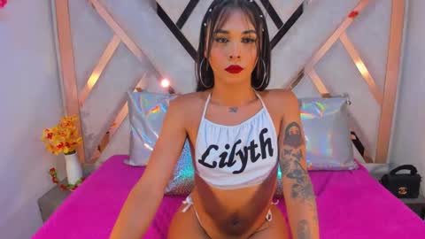 Snapshot of lisbethqueen_ chatting on 11/03/25, 08:32 lily online show from 11/03/25, 08:32