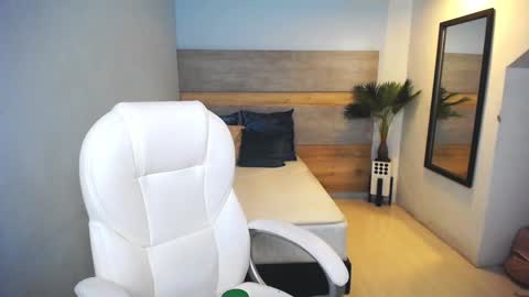 Liseth Fox online show from 12/12/24, 02:04