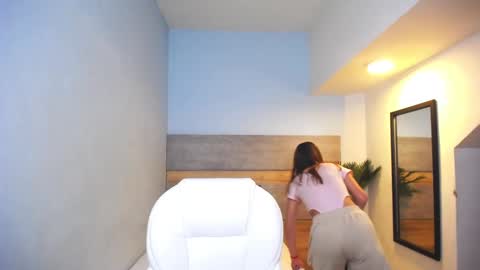 Liseth Fox online show from 12/21/24, 06:44