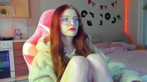 Snapshot of lisiasweet chatting on 02/20/25, 06:13 Lika online show from 02/20/25, 06:13