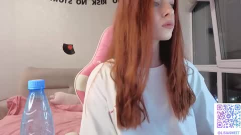 Snapshot of lisiasweet chatting on 10/24/25, 11:28 Lika online show from 10/24/25, 11:28