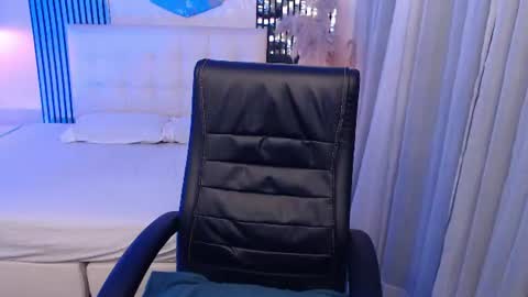Snapshot of liss_black chatting on 07/08/26, 04:28 Andrea online show from 07/08/26, 04:28