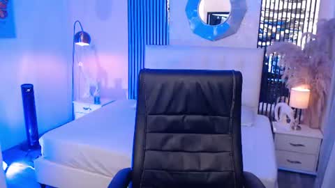 Snapshot of liss_black chatting on 07/14/26, 03:55 Andrea online show from 07/14/26, 03:55