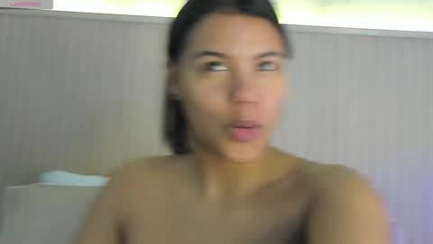 Snapshot of liss_reyes chatting on 11/26/25, 11:55 Liss online show from 11/26/25, 11:55