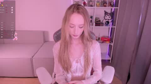 Snapshot of lissa__fox chatting on 10/06/25, 01:52 lissa online show from 10/06/25, 01:52