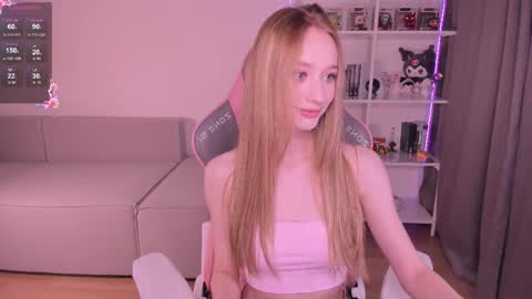 Snapshot of lissa__fox chatting on 10/26/25, 03:29 lissa online show from 10/26/25, 03:29