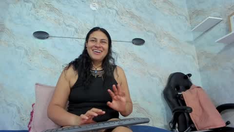 Snapshot of lissa_harris_ chatting on 01/12/25, 03:07 Lisa online show from 01/12/25, 03:07