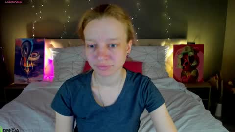 Snapshot of lissa_kitsune chatting on 05/19/26, 01:11 Lissa online show from 05/19/26, 01:11