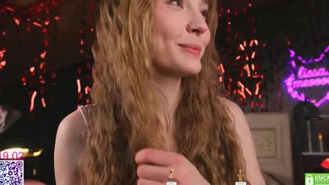 Snapshot of lissa_meooow chatting on 02/19/26, 07:37 your Liza again. Next stream Dec. 1 at 2 or 3 GMT online show from 02/19/26, 07:37