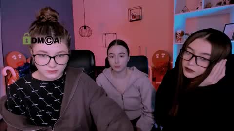 lissa_night online show from 01/13/26, 09:58