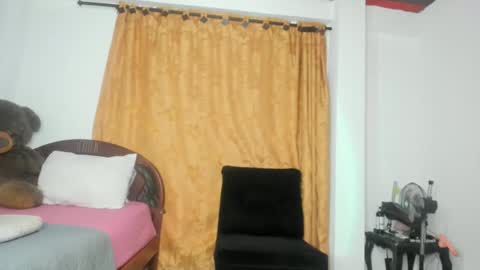 lissa_petitee online show from 03/06/25, 01:05