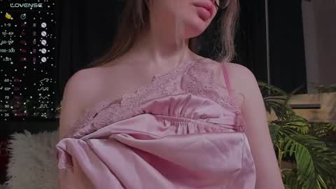 lissa_rose online show from 12/26/24, 10:59