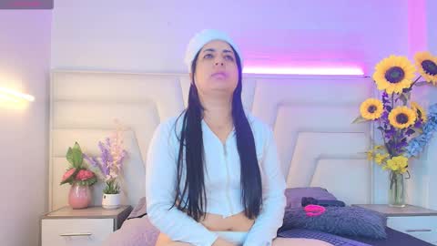 Lissa whitte online show from 12/22/25, 01:19