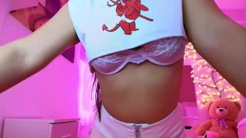 lissa_yassemin online show from 11/30/25, 09:08