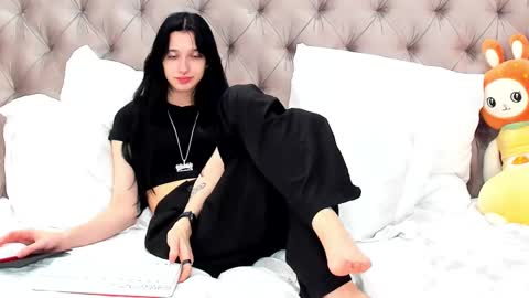 LissaAllison online show from 03/08/25, 10:32