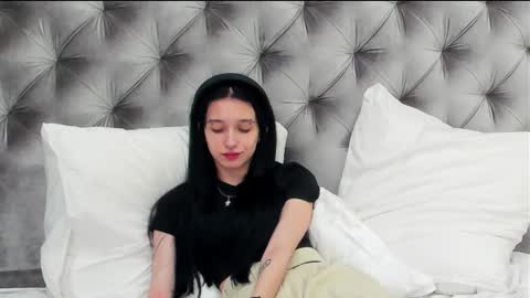 LissaAllison online show from 03/11/25, 10:51