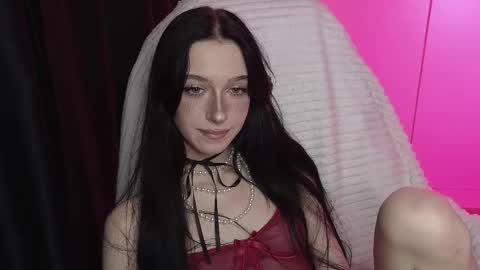 Snapshot of lissaelison chatting on 11/15/25, 10:48 lissaelison online show from 11/15/25, 10:48