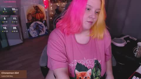 Snapshot of lissamuff chatting on 11/20/25, 04:29 Lissa online show from 11/20/25, 04:29