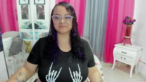 lissa online show from 04/15/26, 09:26