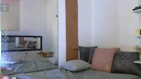 Snapshot of lissawild_ chatting on 02/18/25, 11:30 ss online show from 02/18/25, 11:30