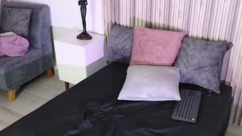 Snapshot of lissawild_ chatting on 09/19/25, 08:20 ss online show from 09/19/25, 08:20